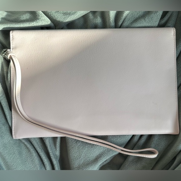 Beautiful Christian Dior Addict pink envelope clutch/wristlet w/ authentication - Picture 2 of 12